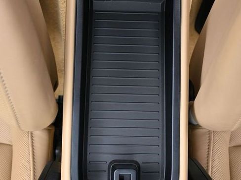 Used 2016 Porsche 911 Turbo S image 24