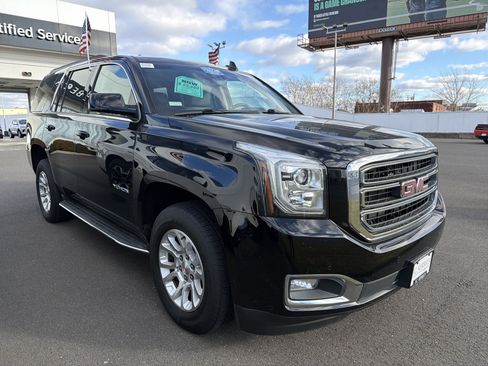 Used 2019 GMC Yukon SLT w/ HD Trailering Package image 4