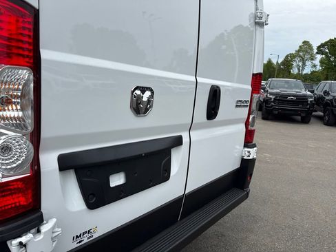 Used 2026 RAM ProMaster 2500 w/ Convenience Group FWD image 25