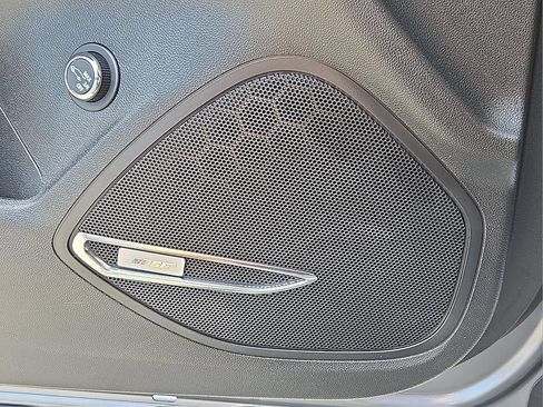 Used 2022 Buick Envision Essence AWD/4WD image 27
