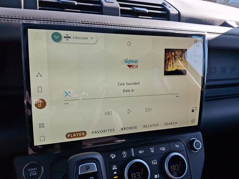 New 2026 Land Rover Defender 110 X-Dynamic SE image 9