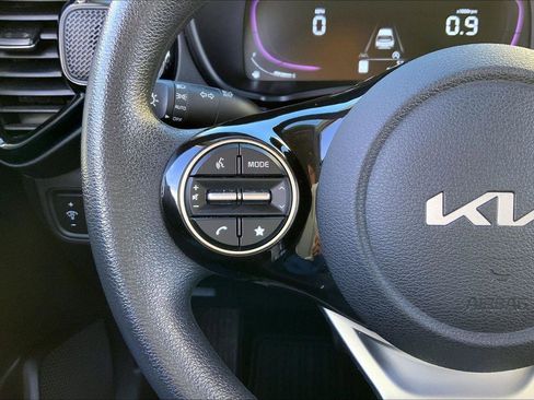 Used 2023 Kia Soul S image 17