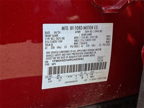 Certified 2024 Ford Explorer XLT w/ Equipment Group 202A image 26