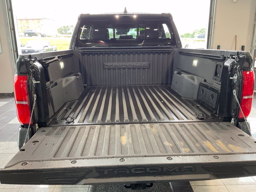 Certified 2025 Toyota Tacoma TRD Off-Road w/ TRD Off Road Upgrade Package AWD/4WD image 5