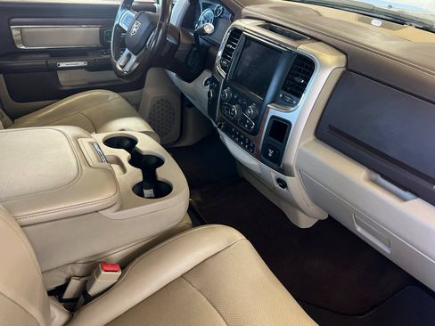 Used 2018 RAM 2500 Laramie AWD/4WD image 15