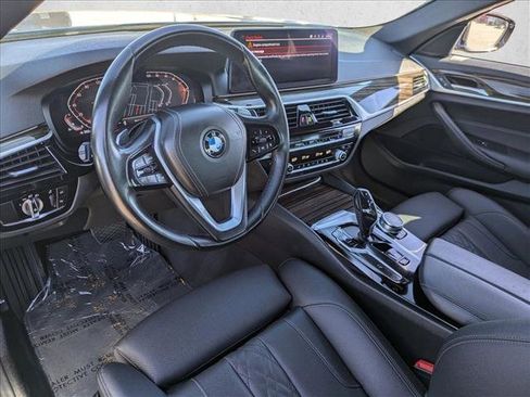 Used 2023 BMW 540i w/ Convenience Package image 9