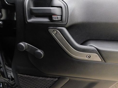 Used 2012 Jeep Wrangler Unlimited Sport image 93