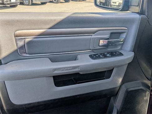 Used 2019 RAM 1500 Big Horn image 12