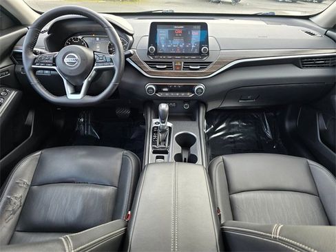 Used 2019 Nissan Altima 2.5 Platinum image 16