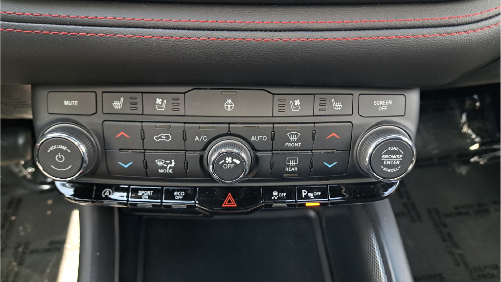 Used 2024 Dodge Durango GT AWD/4WD image 21
