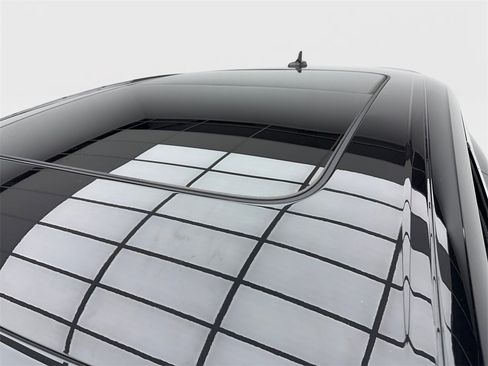 Used 2024 Audi Q5 2.0T Premium w/ Convenience Package image 13