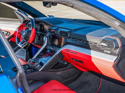 Used 2019 Lamborghini Urus image 46