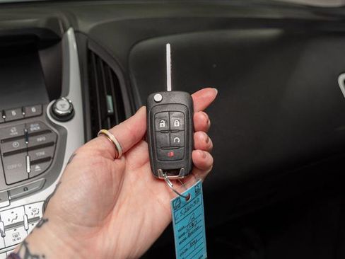 Used 2012 Chevrolet Equinox LT w/ Driver Convenience Package image 11