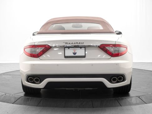 Used 2013 Maserati GranTurismo Sport RWD image 12