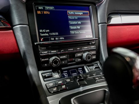 Used 2016 Porsche 911 Carrera 4S image 13