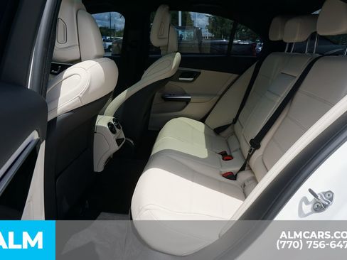 Used 2023 Mercedes-Benz C 300 Sedan image 21