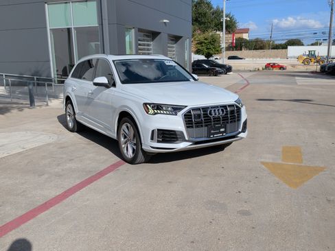 Used 2023 Audi Q7 3.0T Premium w/ Convenience Package AWD/4WD image 2