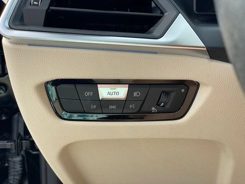 Certified 2023 BMW 330i xDrive Sedan w/ Driving Assistance Package AWD/4WD image 14
