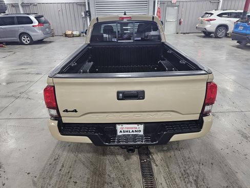 Certified 2020 Toyota Tacoma SR w/ SX Package image 5
