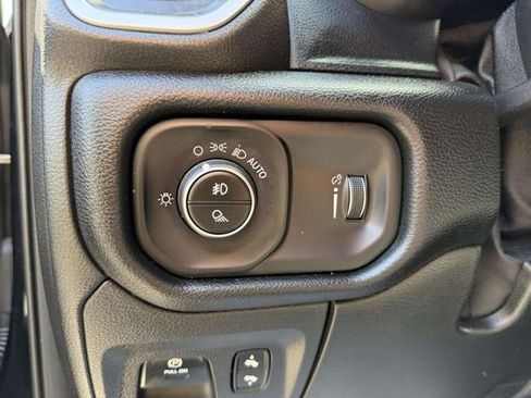 Used 2021 RAM 1500 Big Horn AWD/4WD image 22