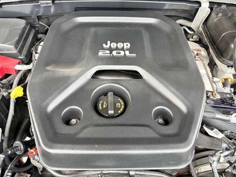 Used 2021 Jeep Wrangler Unlimited Sport AWD/4WD image 21