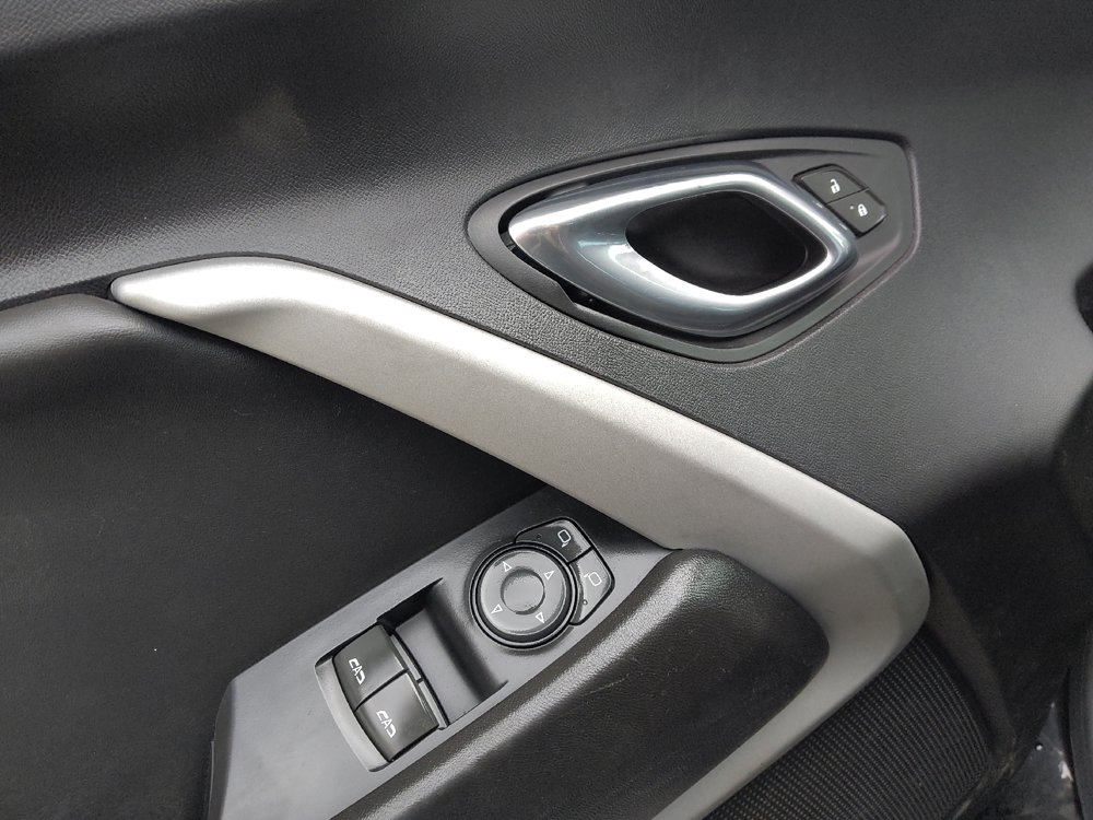 Used 2020 Chevrolet Camaro LT RWD image 27