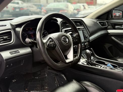 Used 2017 Nissan Maxima 3.5 SV FWD image 25