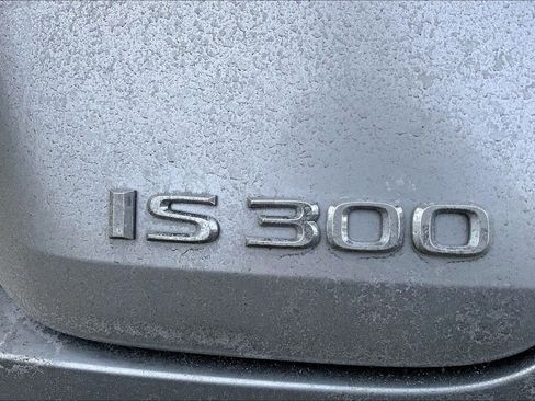 Used 2023 Lexus IS 300 300 image 23