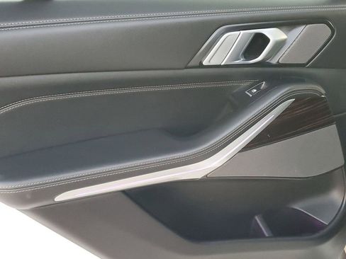 Used 2025 BMW X5 xDrive50e image 44