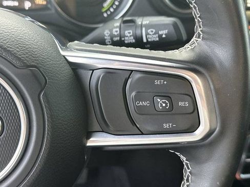 Used 2023 Jeep Wrangler Unlimited Sahara w/ Cold Weather Group AWD/4WD image 31