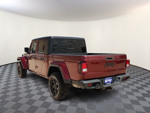 Used 2021 Jeep Gladiator Sport AWD/4WD image 3