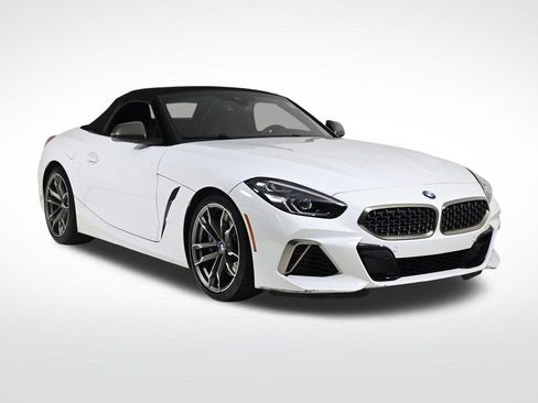 Used 2020 BMW Z4 M40i w/ Executive Package image 7