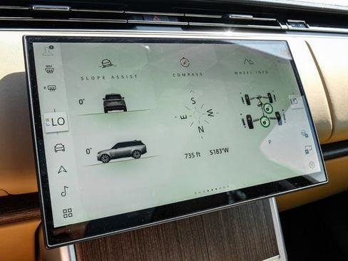New 2027 Land Rover Range Rover Long Wheelbase SE AWD/4WD image 34