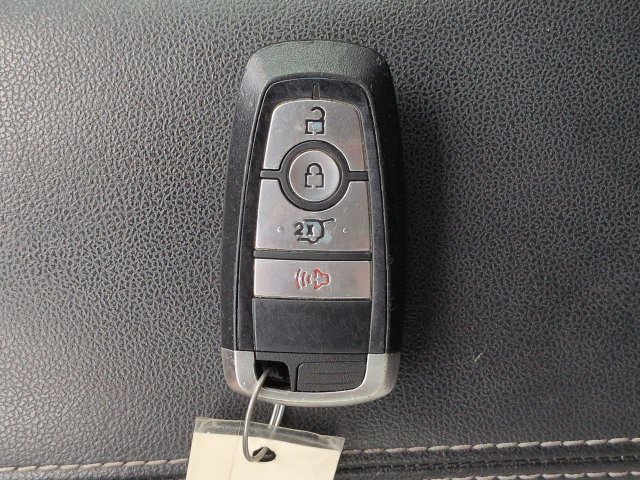 Certified 2022 Ford Escape SE w/ SE Sport Appearance Package FWD image 30