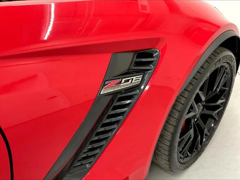 Used 2016 Chevrolet Corvette Z06 w/ 3LZ Preferred Equipment Group RWD image 23