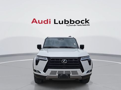 Used 2024 Lexus GX 550 AWD/4WD image 3