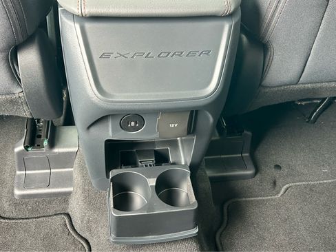 New 2026 Ford Explorer Active AWD/4WD image 11