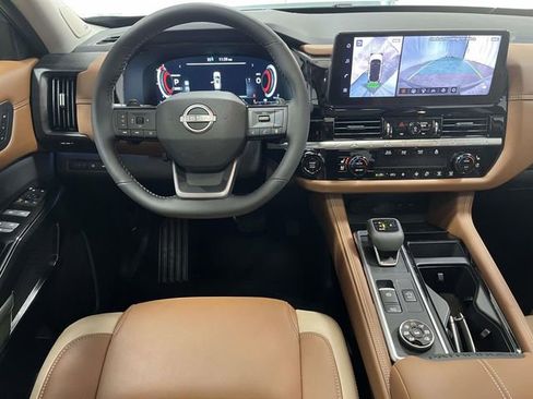 New 2026 Nissan Pathfinder Platinum image 8