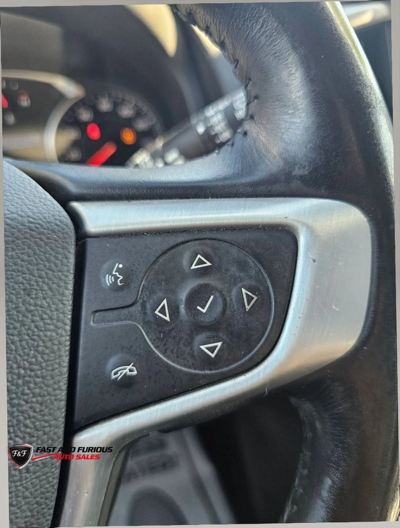 Used 2022 GMC Terrain SLT FWD image 16