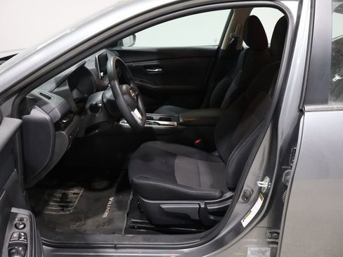 Used 2024 Nissan Sentra SV image 11