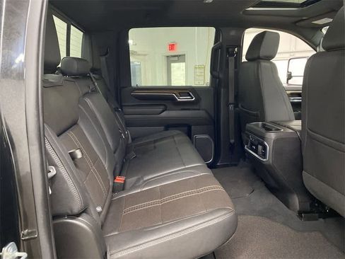 Used 2024 Chevrolet Silverado 2500 High Country w/ High Country Premium Package image 18