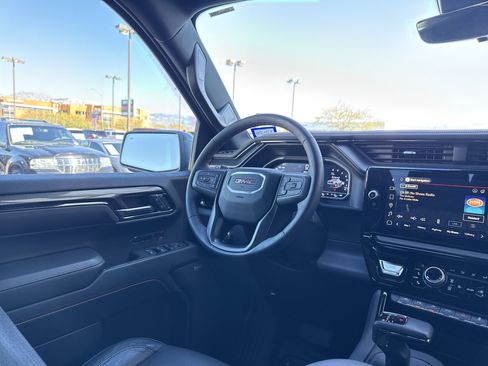 Used 2024 GMC Sierra 1500 AT4 w/ Technology Package image 22