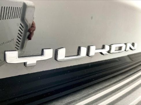 Used 2024 GMC Yukon Denali image 31