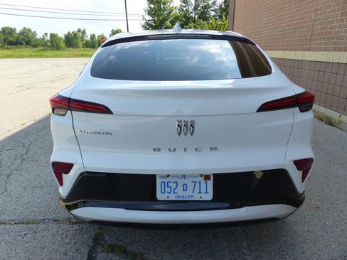 Used 2025 Buick Envista Sport Touring w/ Convenience I Package image 9