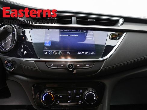Used 2022 Buick Encore GX Preferred w/ Cold Weather Comfort Package FWD image 12