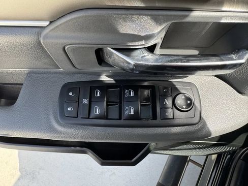 Used 2019 RAM 1500 Big Horn w/ Rambox Value Package AWD/4WD image 12