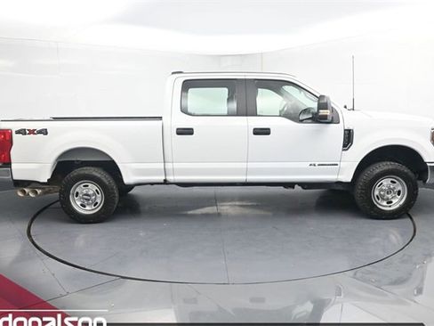 Used 2022 Ford F250 XL w/ Power Equipment Group image 2