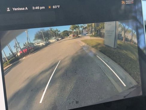 Used 2021 Tesla Model Y Long Range image 14