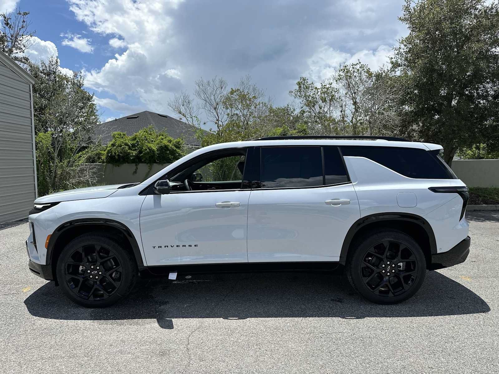 New 2026 Chevrolet Traverse RS w/ LPO, Floor Liner Package FWD image 3