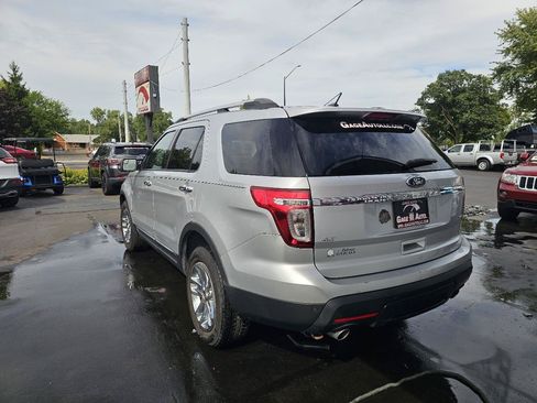 Used 2015 Ford Explorer XLT AWD/4WD image 8